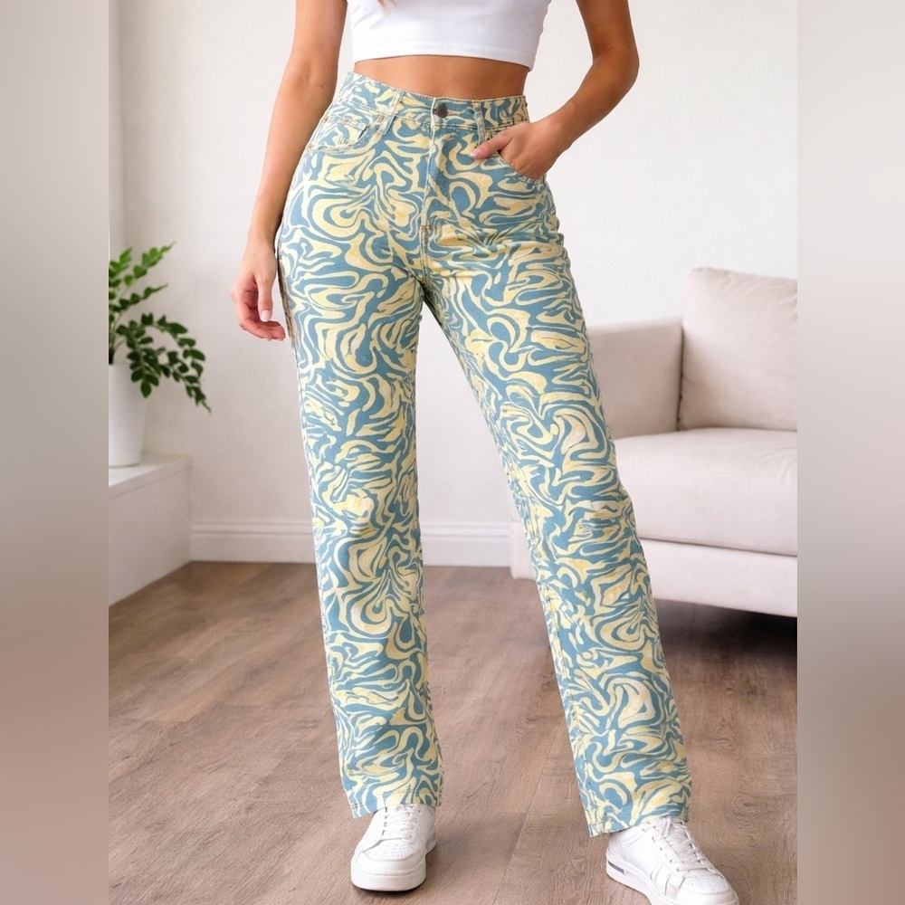 Fashion Nova Abstract Swirl Print Straight Leg Jeans Size 3 Blue Yellow